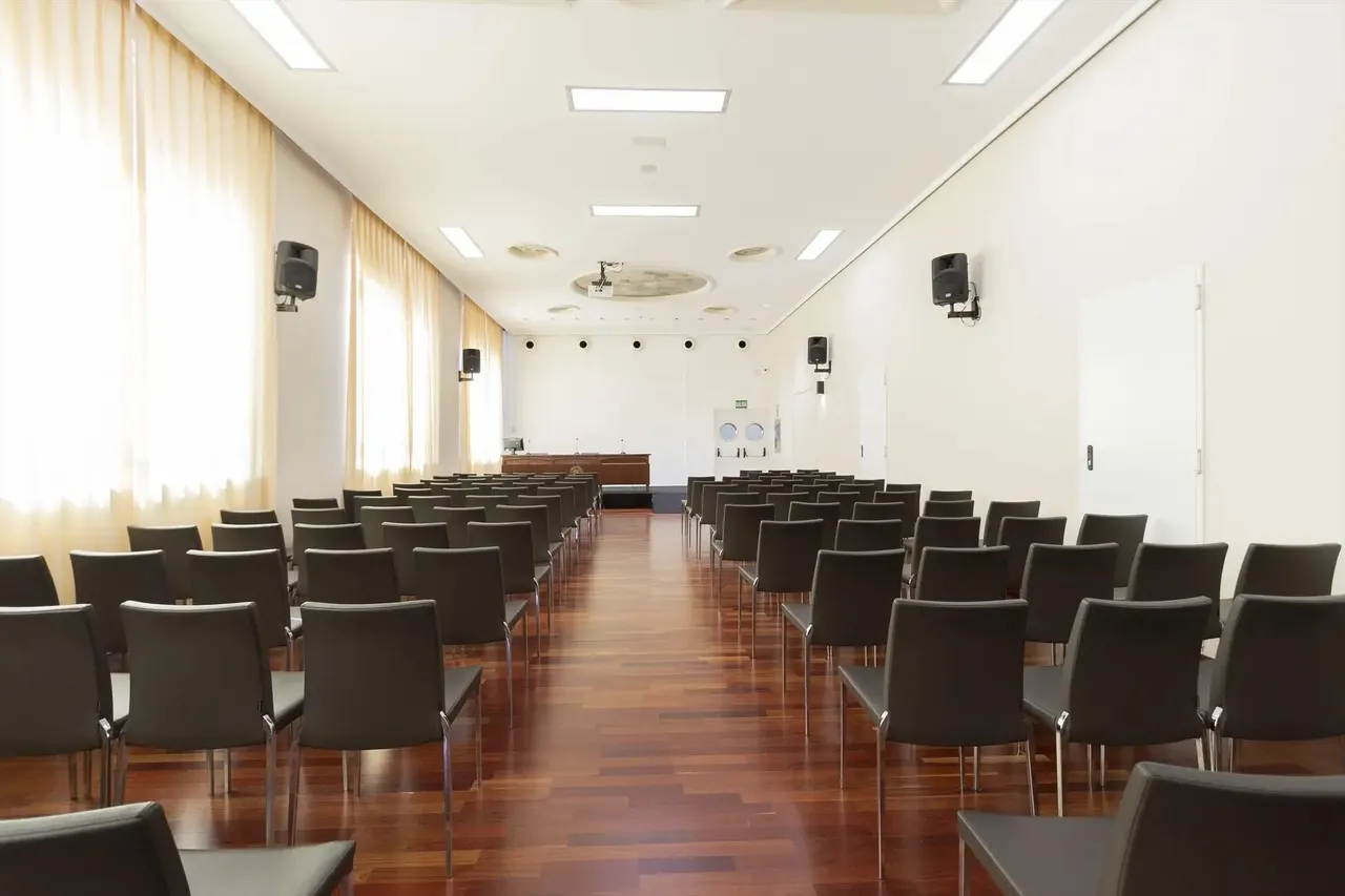 Ateneo Mercantil de Valencia en Valencia, aforo hasta 120 personas