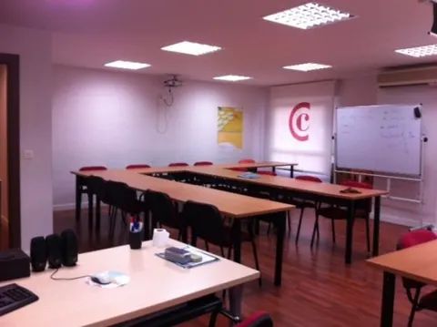 Cámara de Comercio de Málaga (salas, salón de plenos y aulas) en Málaga, aforo hasta 72 personas · imagen 3
