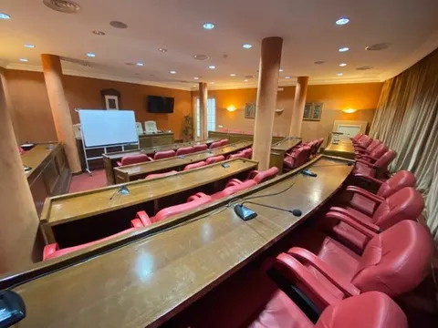 Cámara de Comercio de Málaga (salas, salón de plenos y aulas) en Málaga, aforo hasta 72 personas · imagen 4