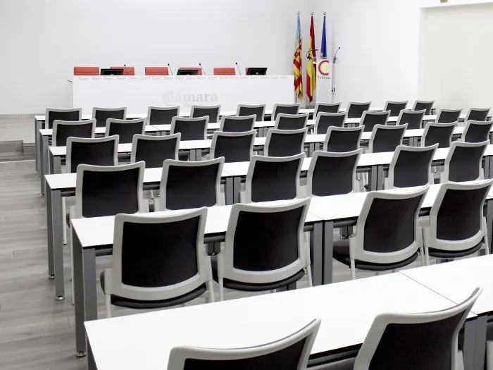 Cámara de Comercio de València (sede Poeta Querol) en Valencia, aforo hasta 100 personas
