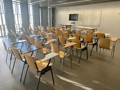 Centro Cívico Delicias (Ayuntamiento de Zaragoza) en Zaragoza, aforo hasta 120 personas · imagen 2