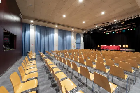 Centro Cívico Estación del Norte (Ayuntamiento de Zaragoza) en Zaragoza, aforo hasta 340 personas