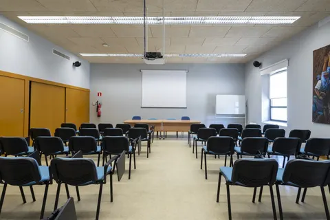 Centro Cívico Estación del Norte (Ayuntamiento de Zaragoza) en Zaragoza, aforo hasta 340 personas · imagen 2