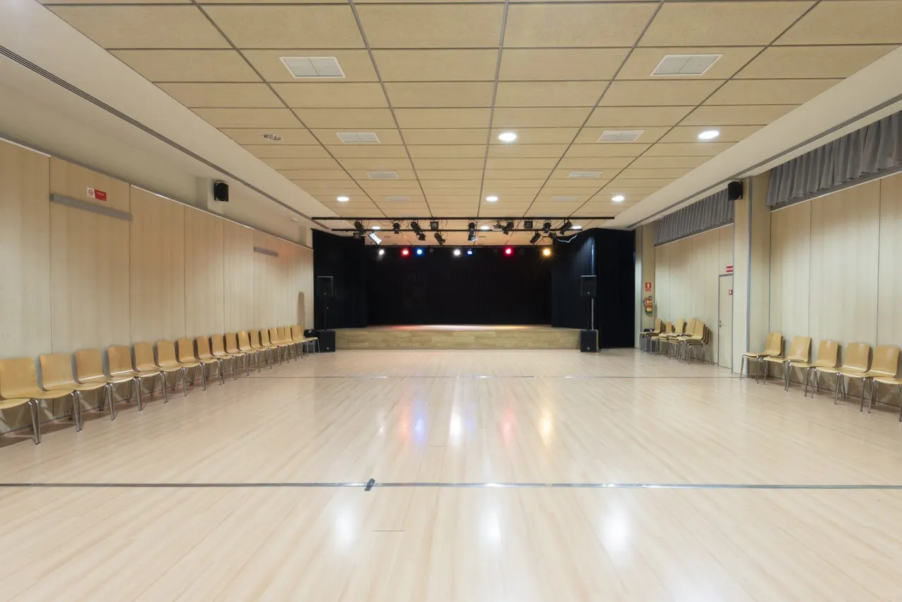 Centro Cívico Santa Isabel (Ayuntamiento de Zaragoza) en Zaragoza, aforo hasta 180 personas