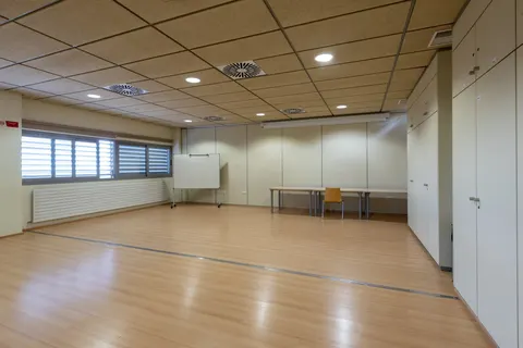 Centro Cívico Santa Isabel (Ayuntamiento de Zaragoza) en Zaragoza, aforo hasta 180 personas · imagen 2