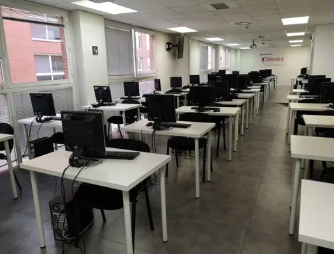 Centro de Formación Cámara de Madrid (alquiler de aulas) en Madrid, aforo hasta 240 personas · imagen 4