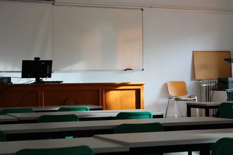Colegio Mayor Universitario Pedro Cerbuna (alquiler de aulas) en Zaragoza, aforo hasta 240 personas · imagen 5
