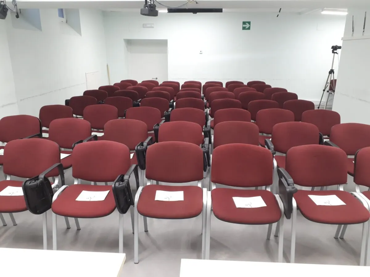 FUHEM - Espacio Abierto y Colegio Montserrat (salas en alquiler) en Madrid, aforo hasta 160 personas